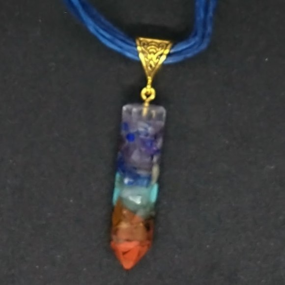 Energy Quartz point pendant necklace with Seven Chakra stones for Men or Women - Picture 10 of 13